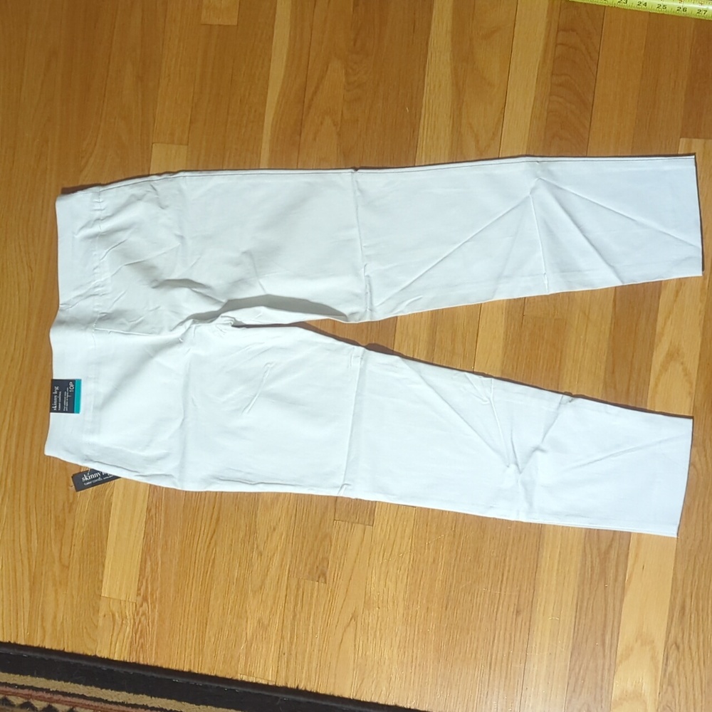 Alfani NWT Skinny Leg Tummy Control white pull on pants 10 petite 10P - Picture 13 of 13